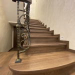 с ступенями и подступенками дуб цельноламельный , дальневосточный , сорт экстра.