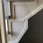 Облицовка металлического каркаса лестницы